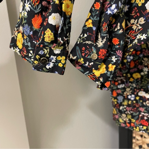 Zara Floral button down shirt - business casual with chest pockets - Picture 5 of 9